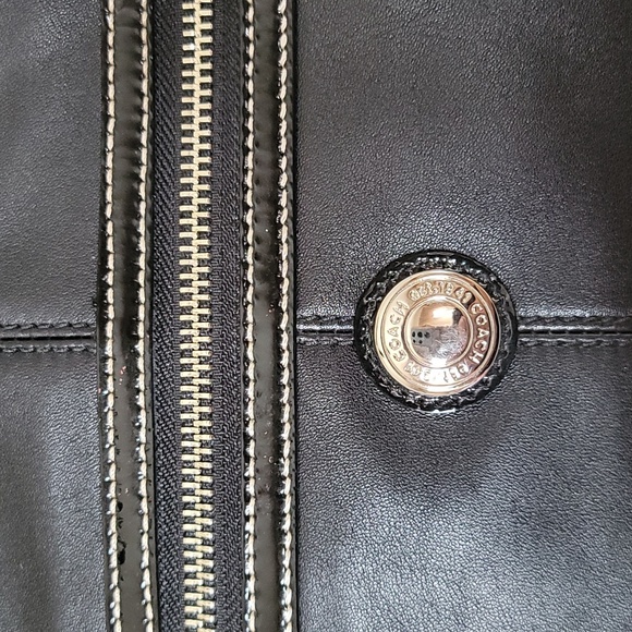 Coach Laura black leather shoulder handbag with kisslock middle closure - Picture 2 of 16